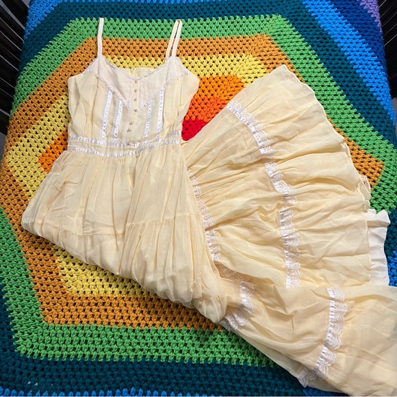 Vintage Dresses & Skirts - 70's Vintage Yellow White Sundress Prairie Tea Garden Maxi Dress Sundress